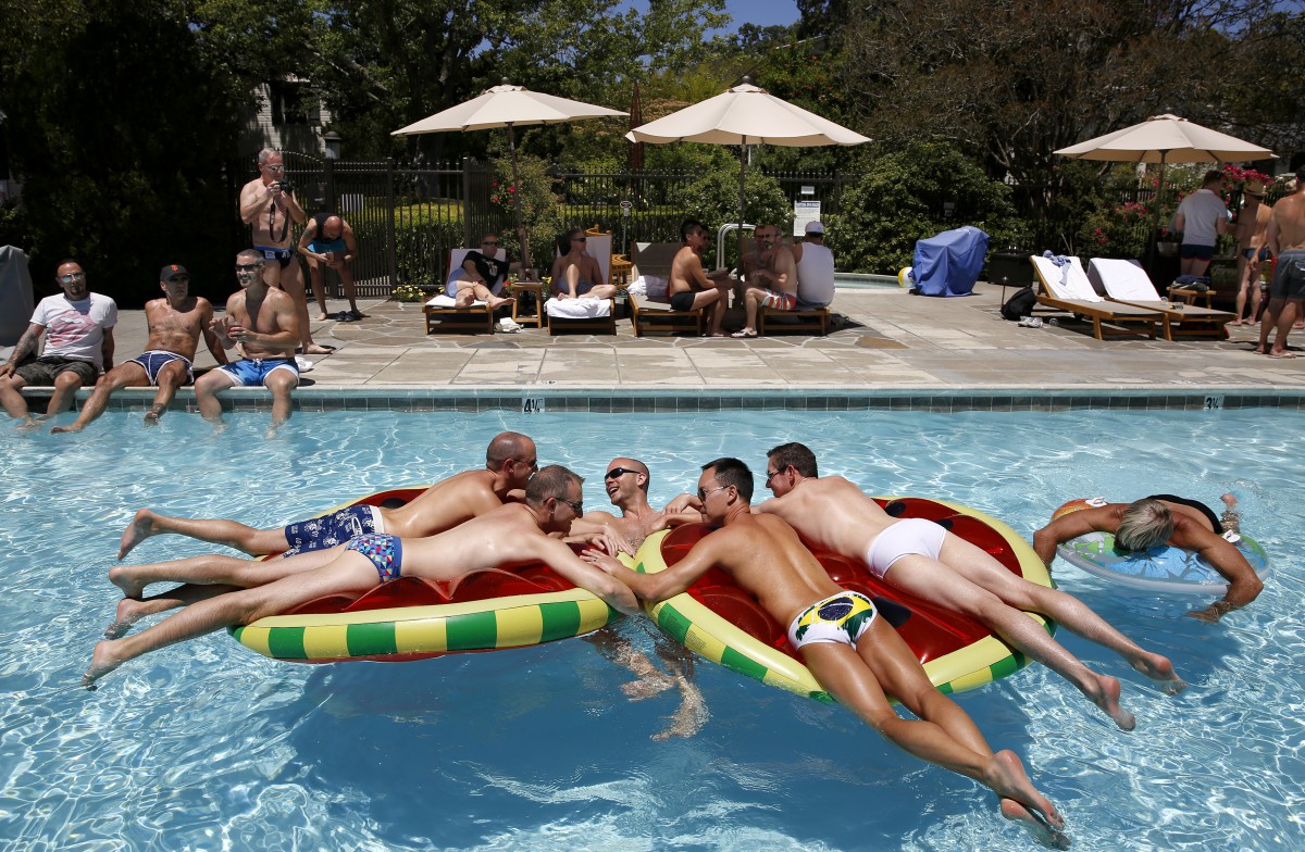 Russian River Gay Resorts 58