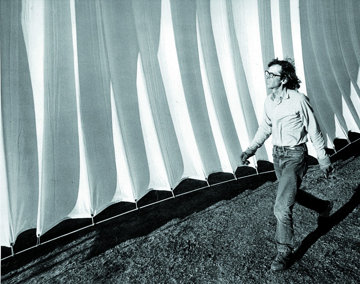 Christo_fence