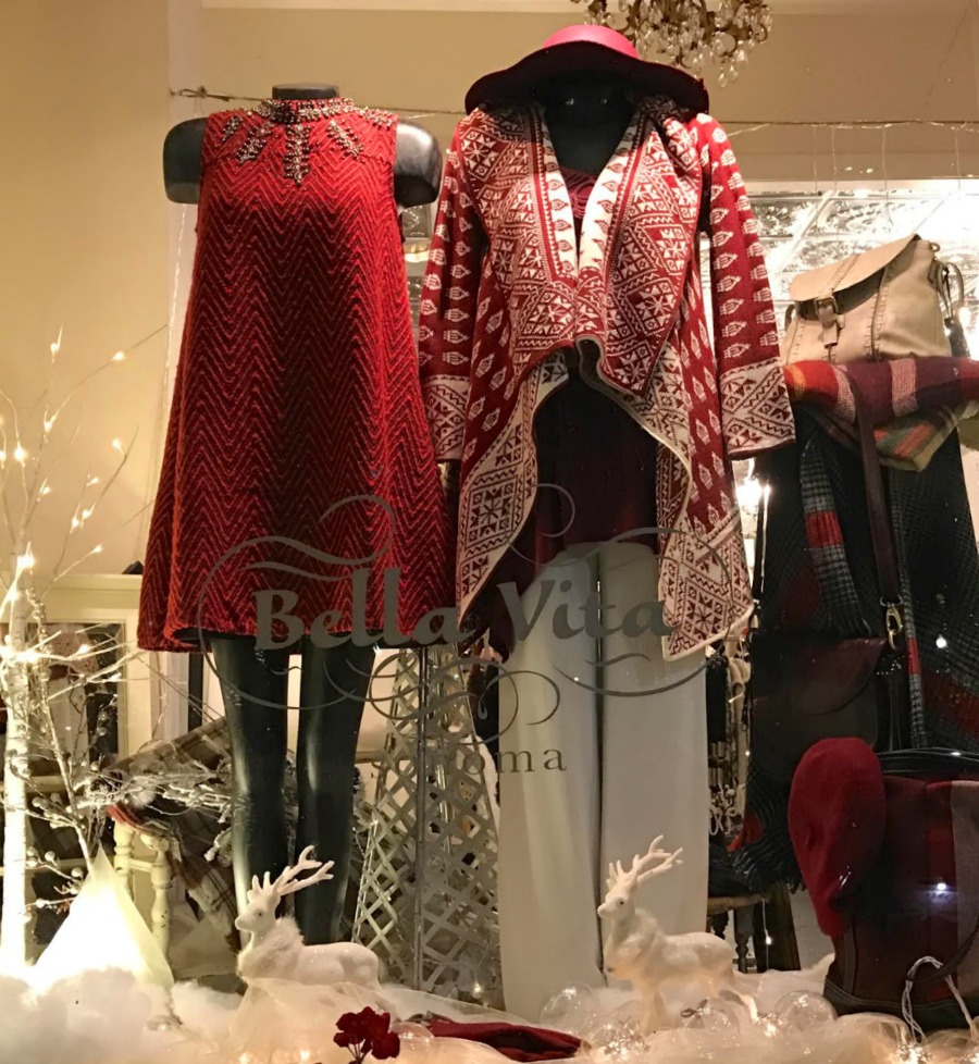 bella vita sonoma holiday window
