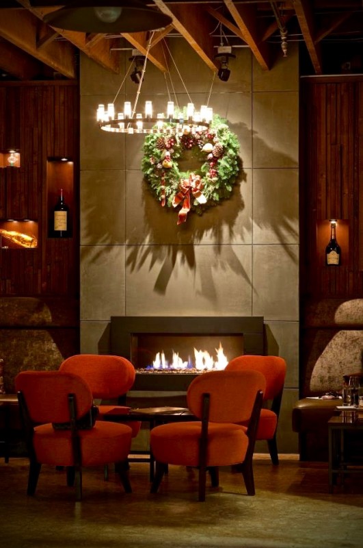 A wreath hangs above the fireplace at 1313 Main Restaurant in Napa. (Photo courtesy of 1313 Main Restaurant)