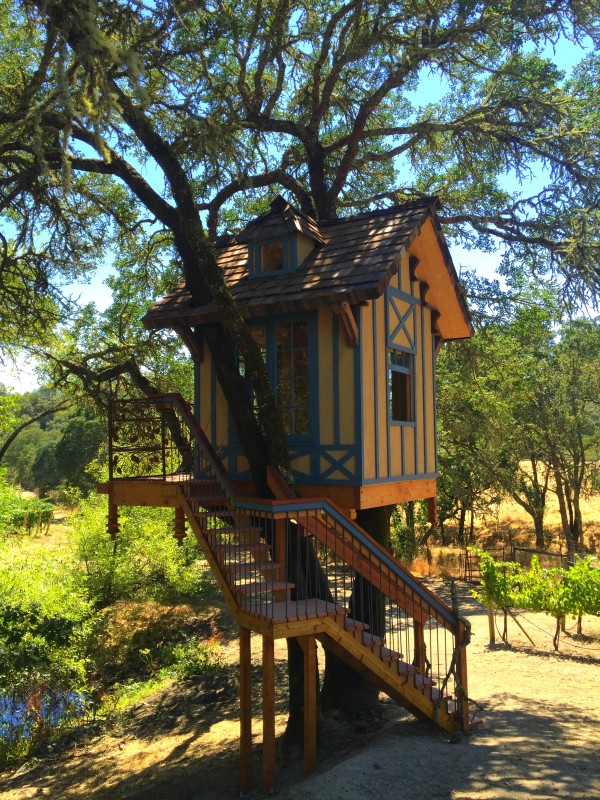 calling all treehouse lovers there s a new way to get high in