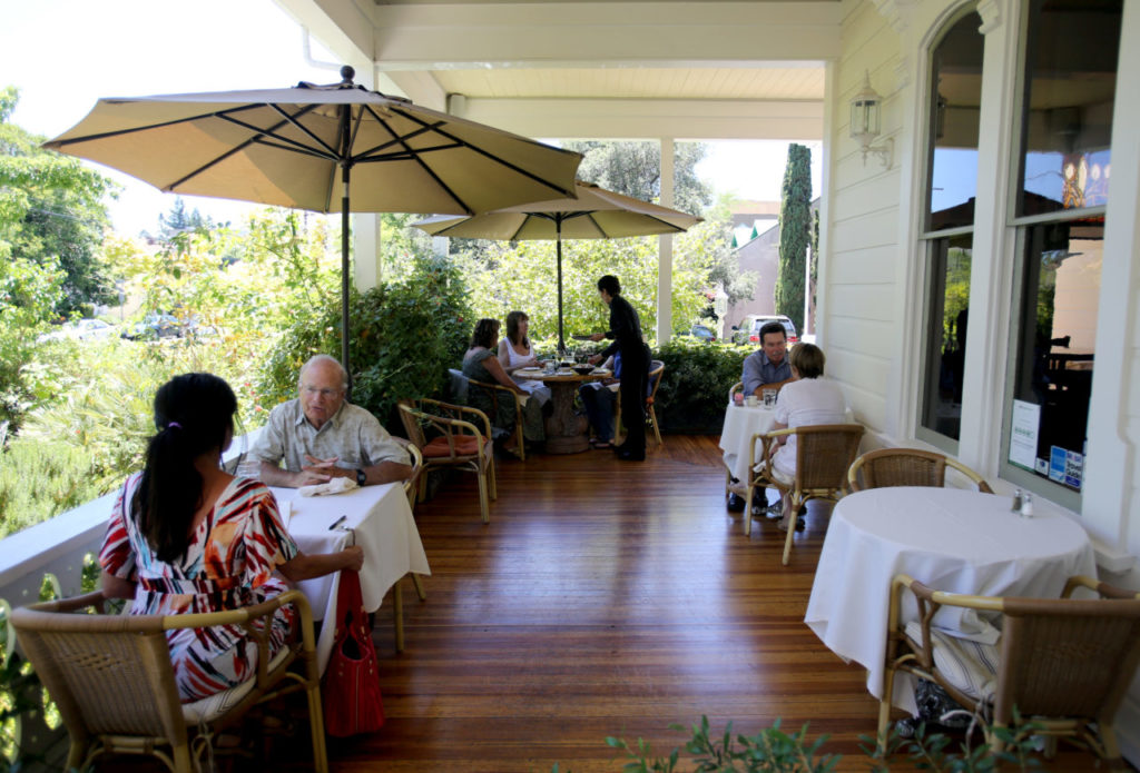 The Most Romantic Sonoma Restaurants to Impress Your