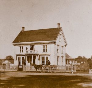 The original Marshall House in 1870.