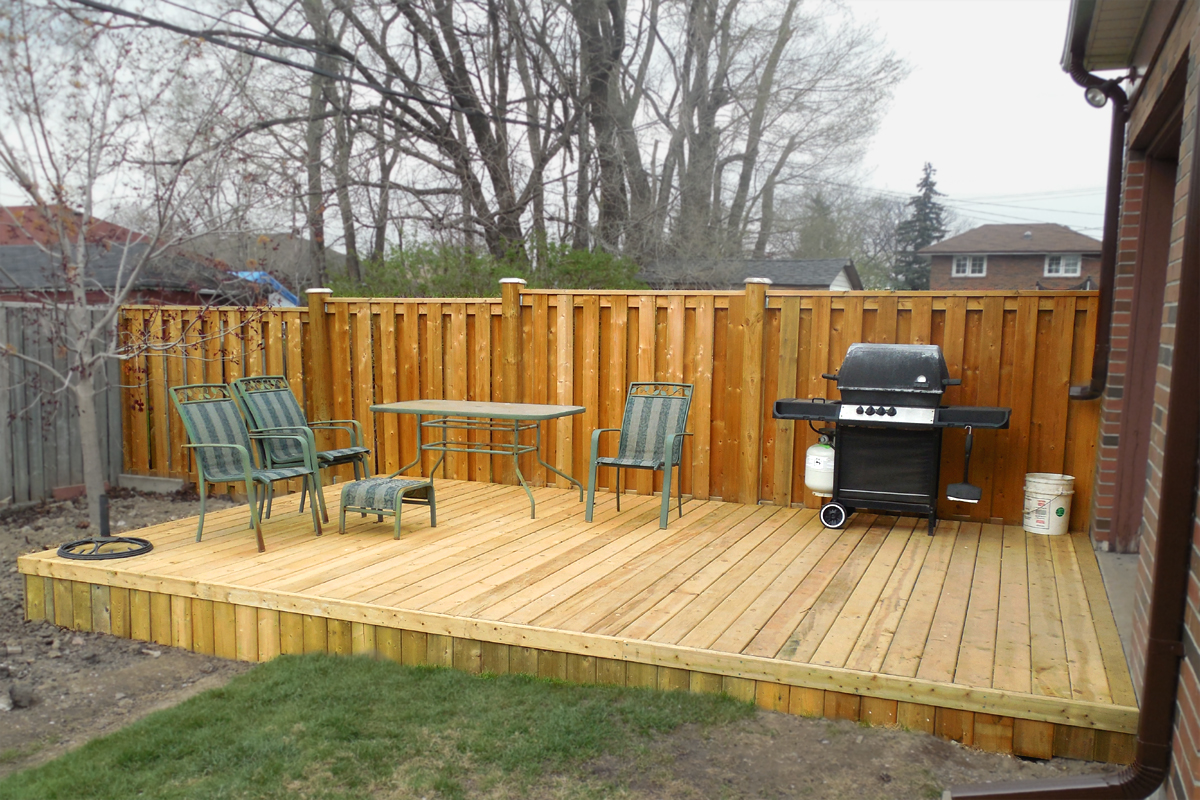 Single Level Home Deck