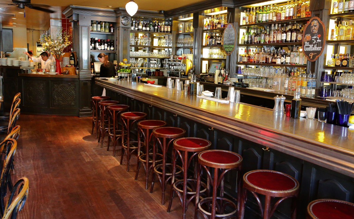 The bar at Underwood Bar & Bistro, where you can play bocce in the back. (Photo by Christopher Chung)