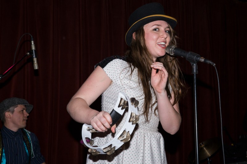 Lauren Bjelde of Royal Jelly Jive perform at HopMonk Tavern in Sebastopol. (Estefany Gonzalez)