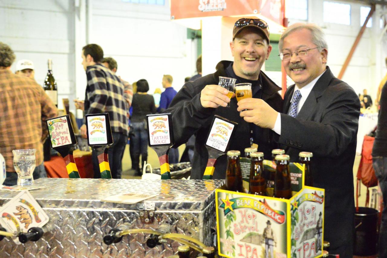 Head Brewer, Rob from Bear Republic enjoys a sip with San Francisco Mayor, Ed Lee at the Sf Beer week opening gala. The Bear Republic crew poured their new, just tapped Kompronat DIPA special for the gala. (Photo by Tim Vallery)