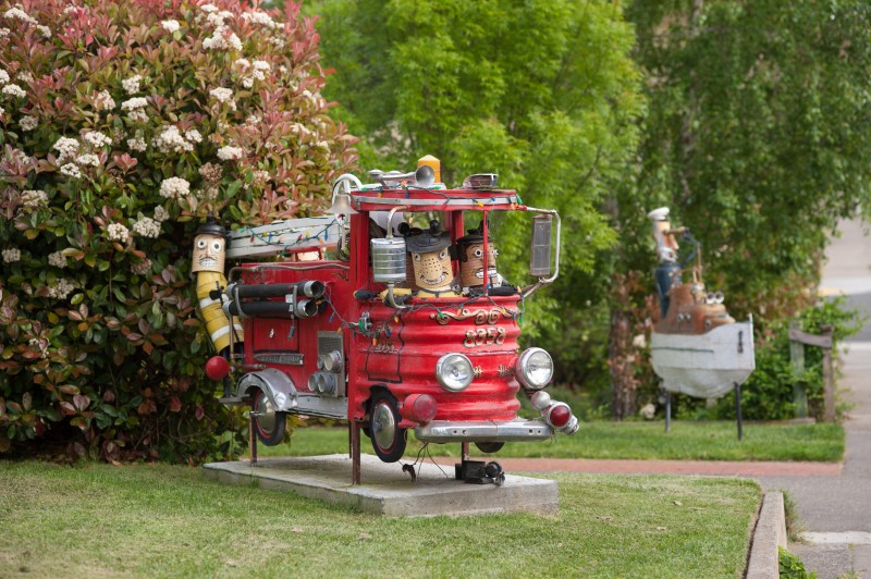 Patrick Amiot's distinctive sculptures decorate Florence Avenue in Sebastopol. (Rebecca Chotkowski)