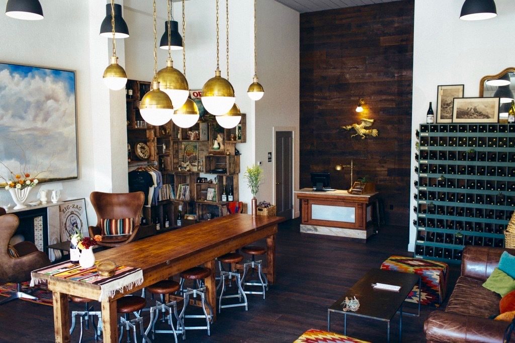 6 Tasting Rooms to Visit Right Now in Downtown Healdsburg