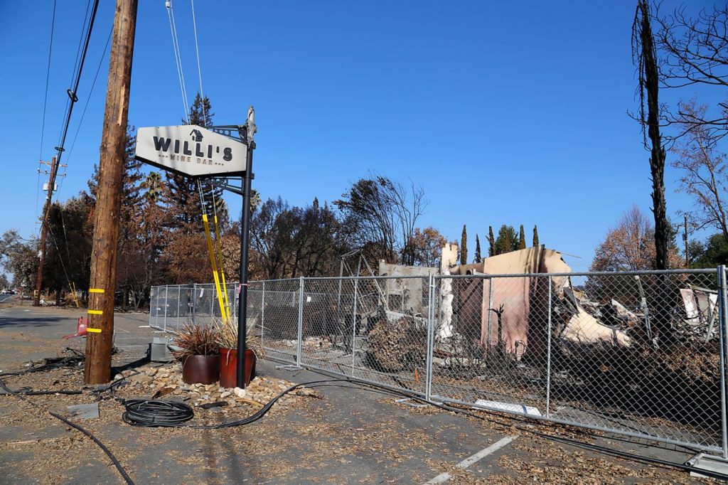These Restaurateurs Were Heroes During The Fires Now They Need