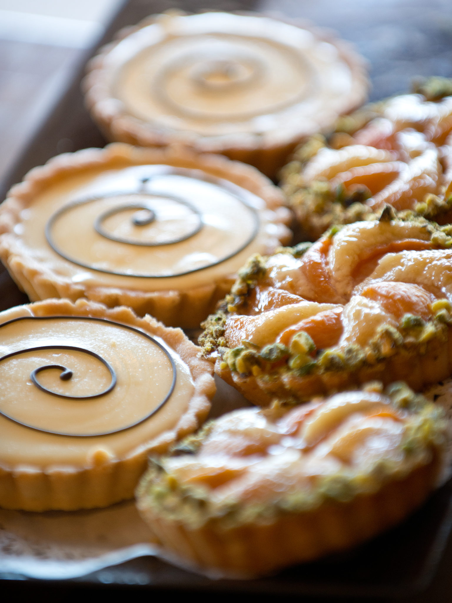 Lemon Tartlets and Apricot Tartlets at the Village Bakery. (Alvin Jornada)