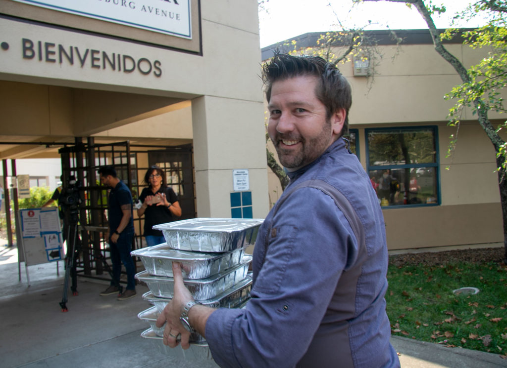 Chef Dustin Valette of Valette Restaurant in Healdsburg delivering food to the Healdsburg Community Center. Heather Irwin/PD