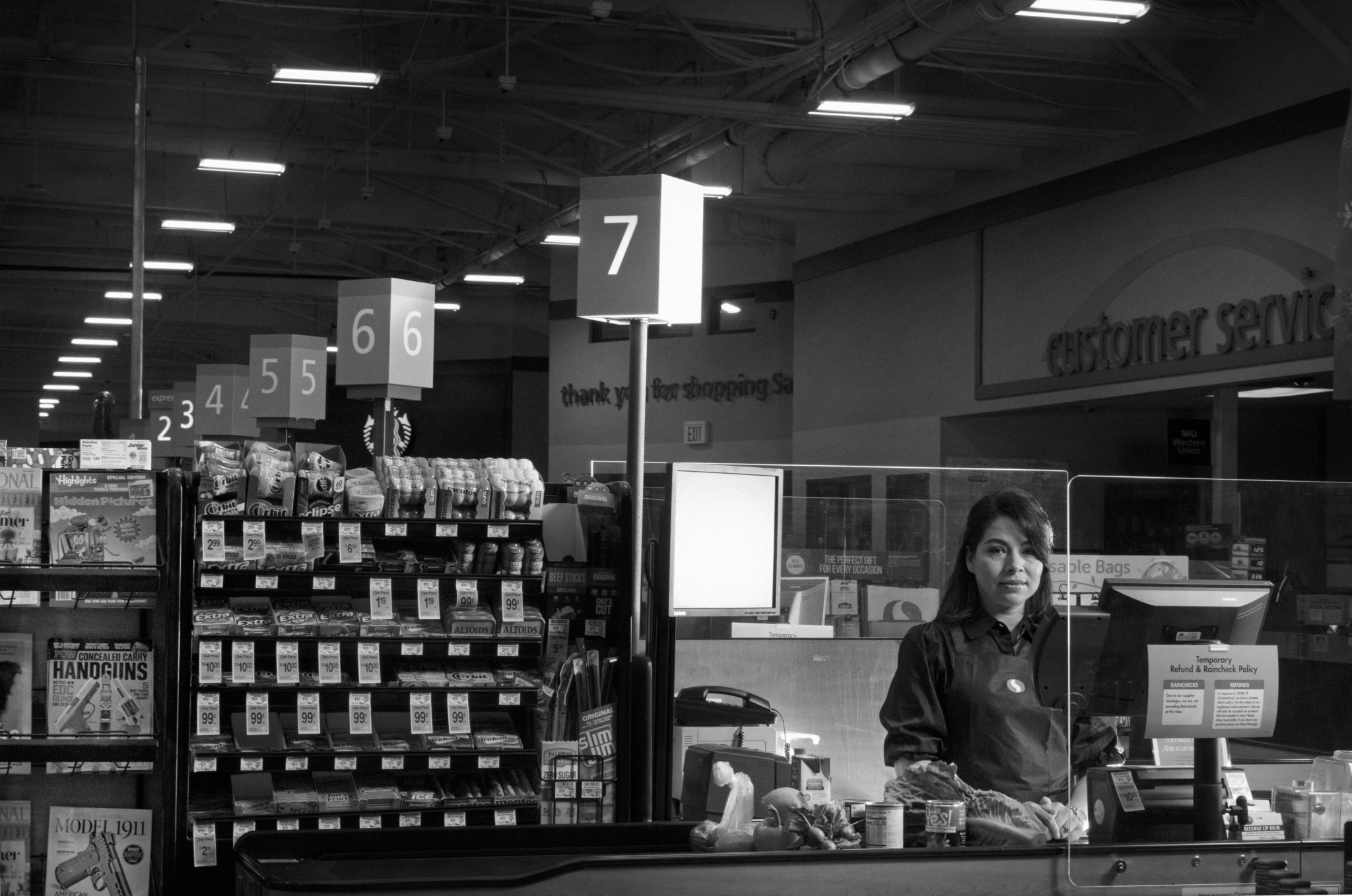 Grocery store cashier Maria Lemons, 39, at Safeway in Santa Rosa, California, May 29, 2020. (Photo: Erik Castro/for Sonoma Magazine)