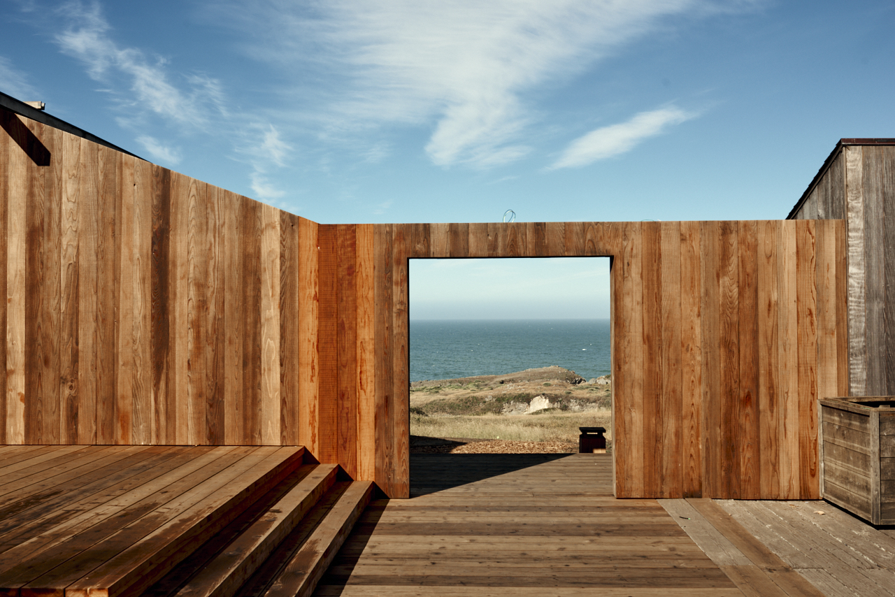 Ocean view through a fence at The Sea Ranch Lodge. (The Sea Ranch Lodge)