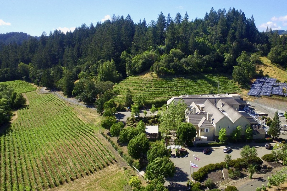 Hartford Family Winery’s main tasting room in the Green Valley of the Russian River Valley viticultural area is the perfect place to enjoy the winery’s cooler climate Zinfandels. (Courtesy of Hartford Family Winery)