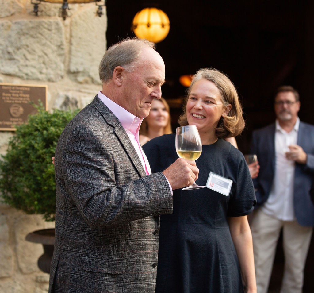 Steve Falk and Abigail Peterson talk at the Sonoma Magazine 10th Anniversary Party at Buena Vista Winery in Sonoma, CA. The event took place on July 28, 2022. (Photo by Charlie Gesell)