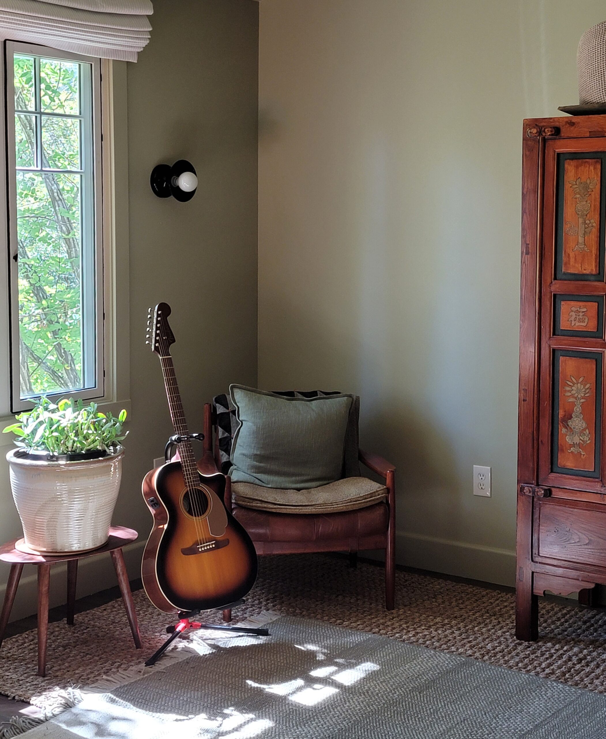 A Fender guitar in a room at Dawn Ranch in Guerneville. (Courtesy of Dawn Ranch)