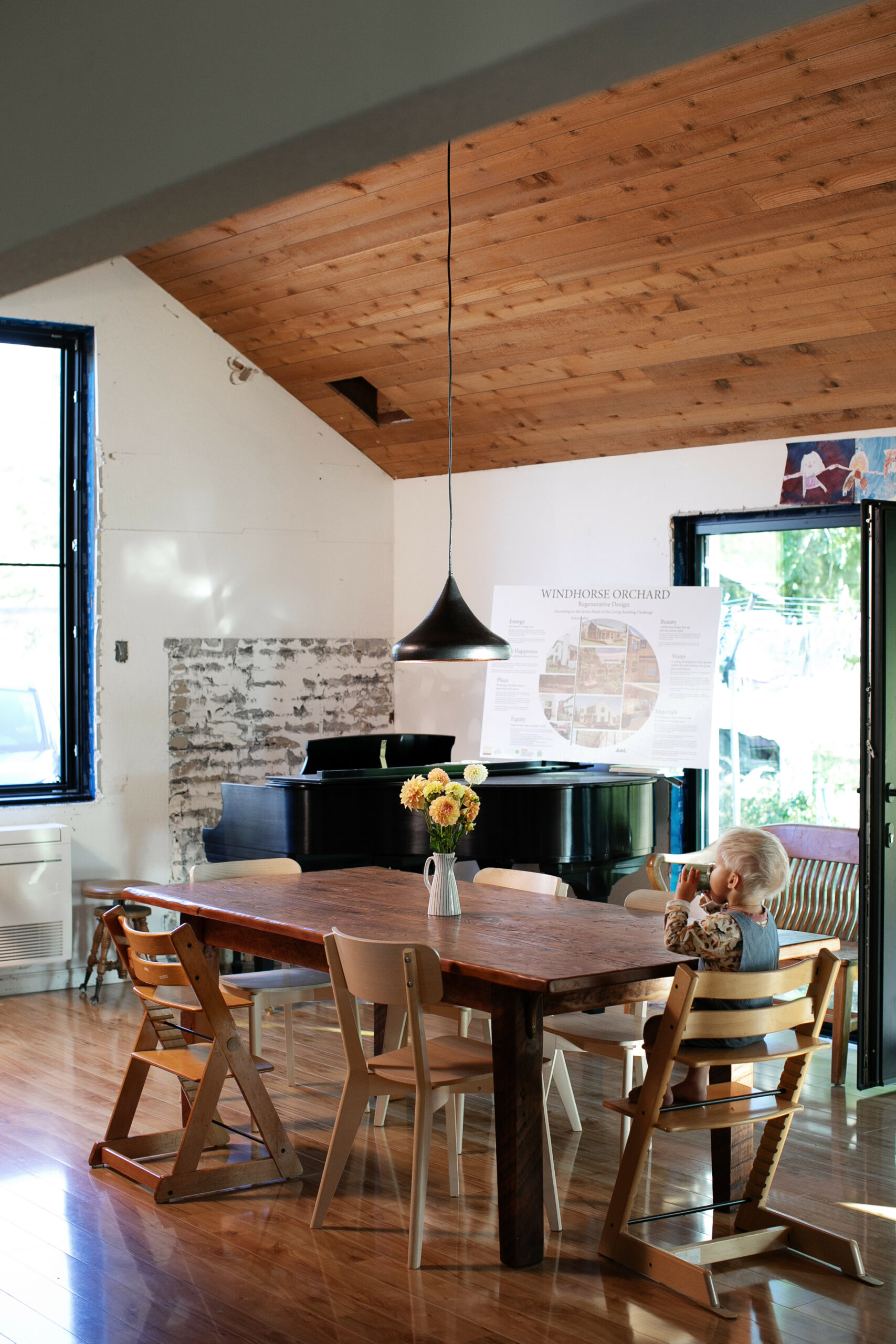 The dining area inside the Nichols family home in Sebastopol. (Eileen Roche / for Sonoma Magazine)