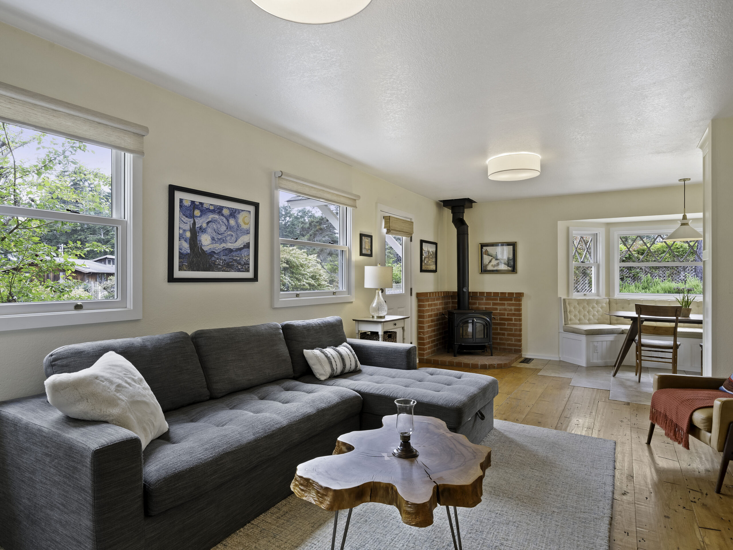 Great room in Mendocino cottage