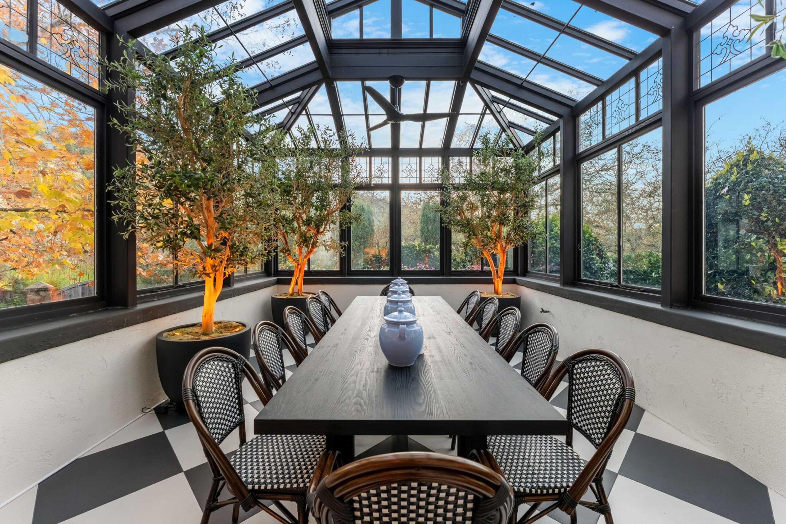 Solarium dining room. (Paul Rollins)