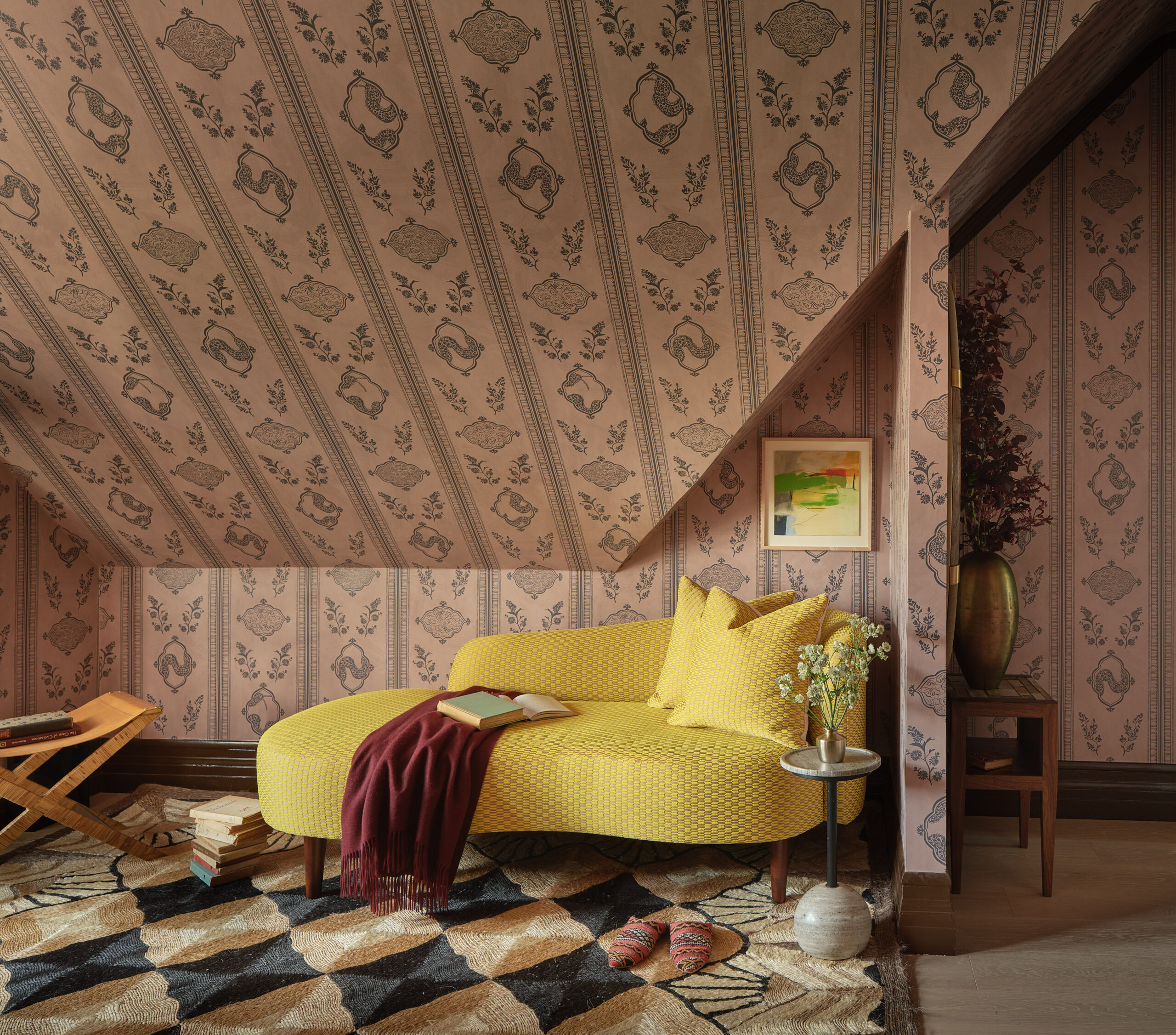 Maker and Moss’s design of “The Study” features several artworks by Sonoma County abstract artist Lisa Lightman. Her piece “Highway 101 in the Morning” sits above the chaise. (Brad Knipstein Photography)