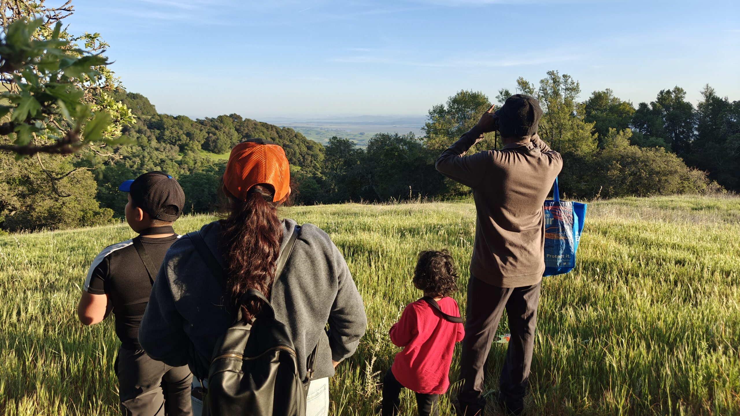 After years of offering outdoors programming in English, LandPaths Sonoma recently launched Vamos Afuera, a bilingual initiative geared toward native Spanish-speakers. (LandPaths)