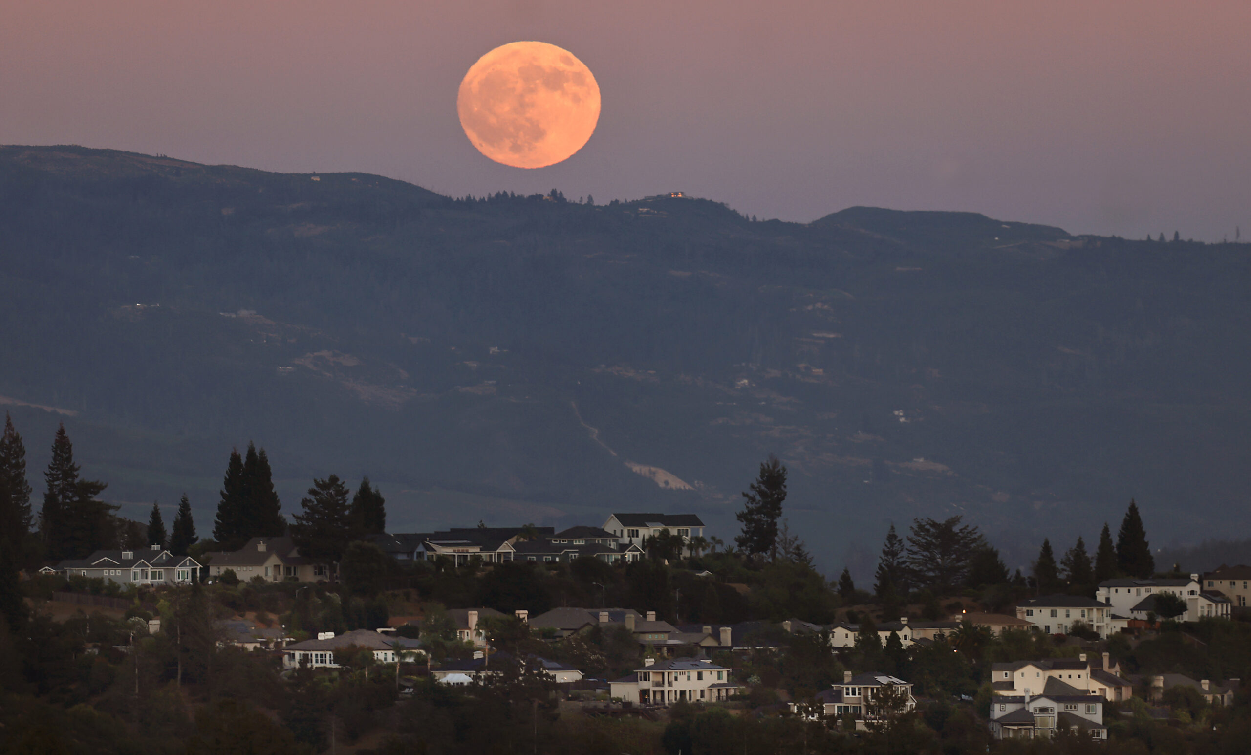 a full moon in the night sky