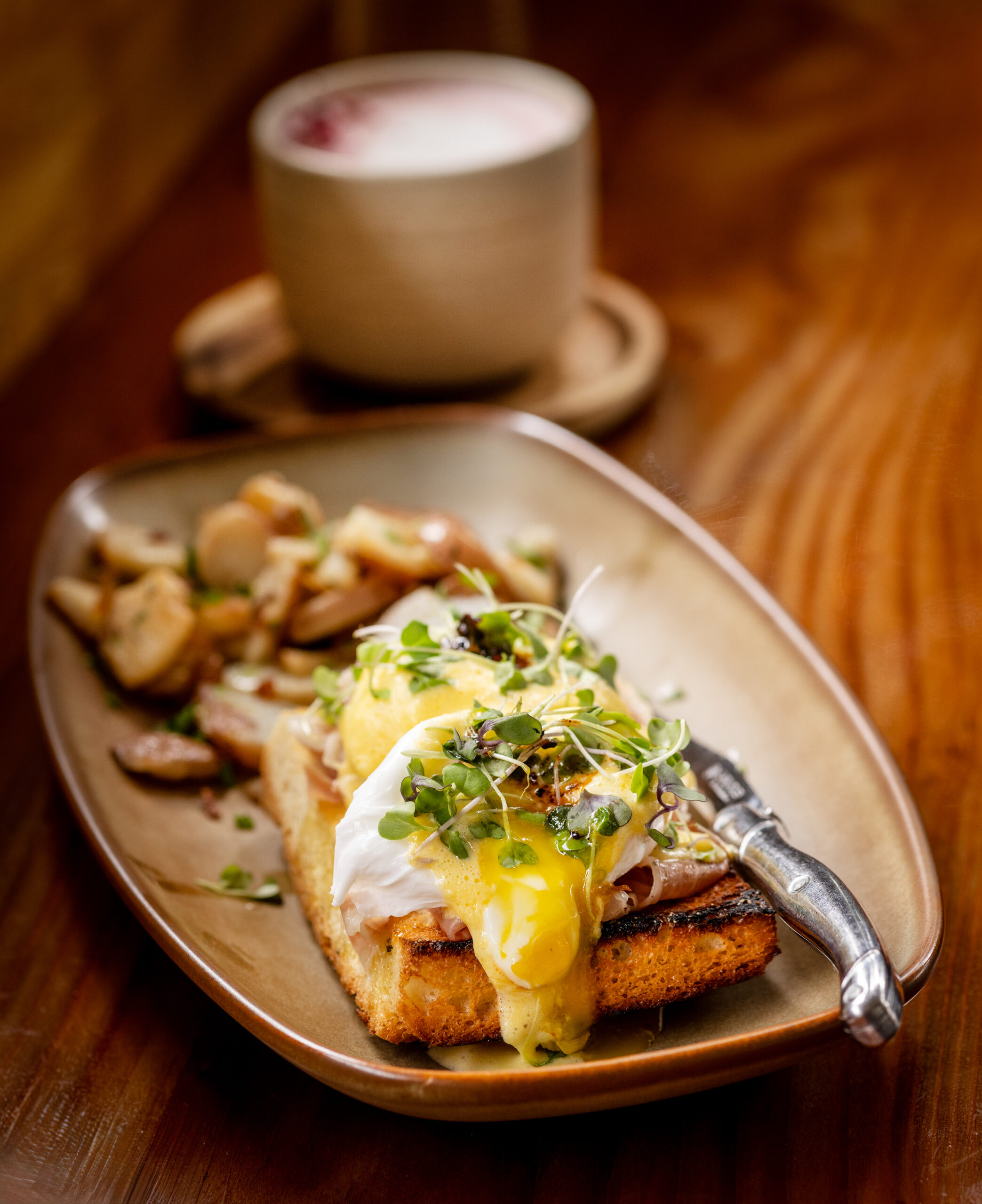 Dolce Rosa eggs Benedict